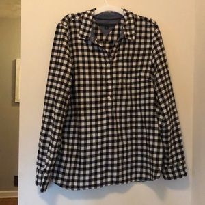 Collared and half button down blouse